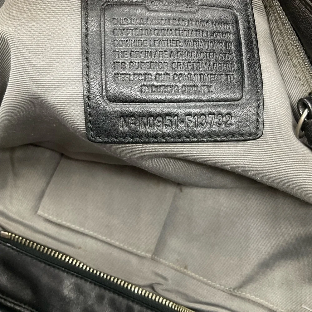 COACH LEATHER PLEATED SOHO BAG - Picture 10 of 10